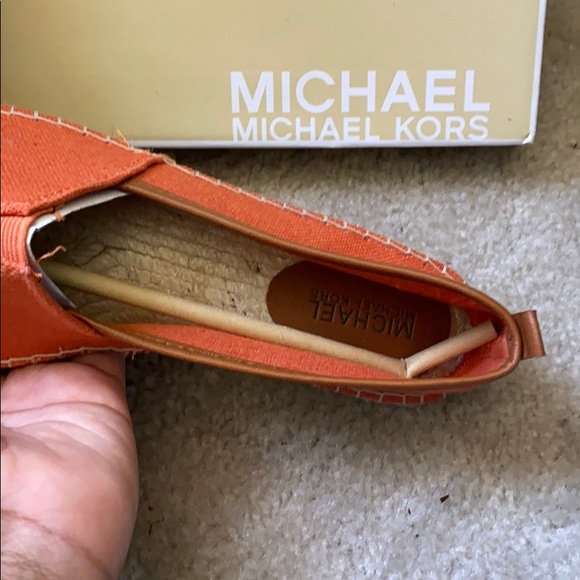 Espadrille for effortless all day style. - Picture 3 of 3